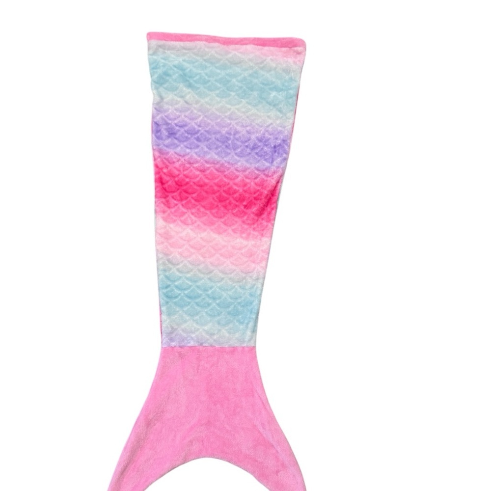 Kids Multicolor Mermaid Tail Blanket - Pink Gradient